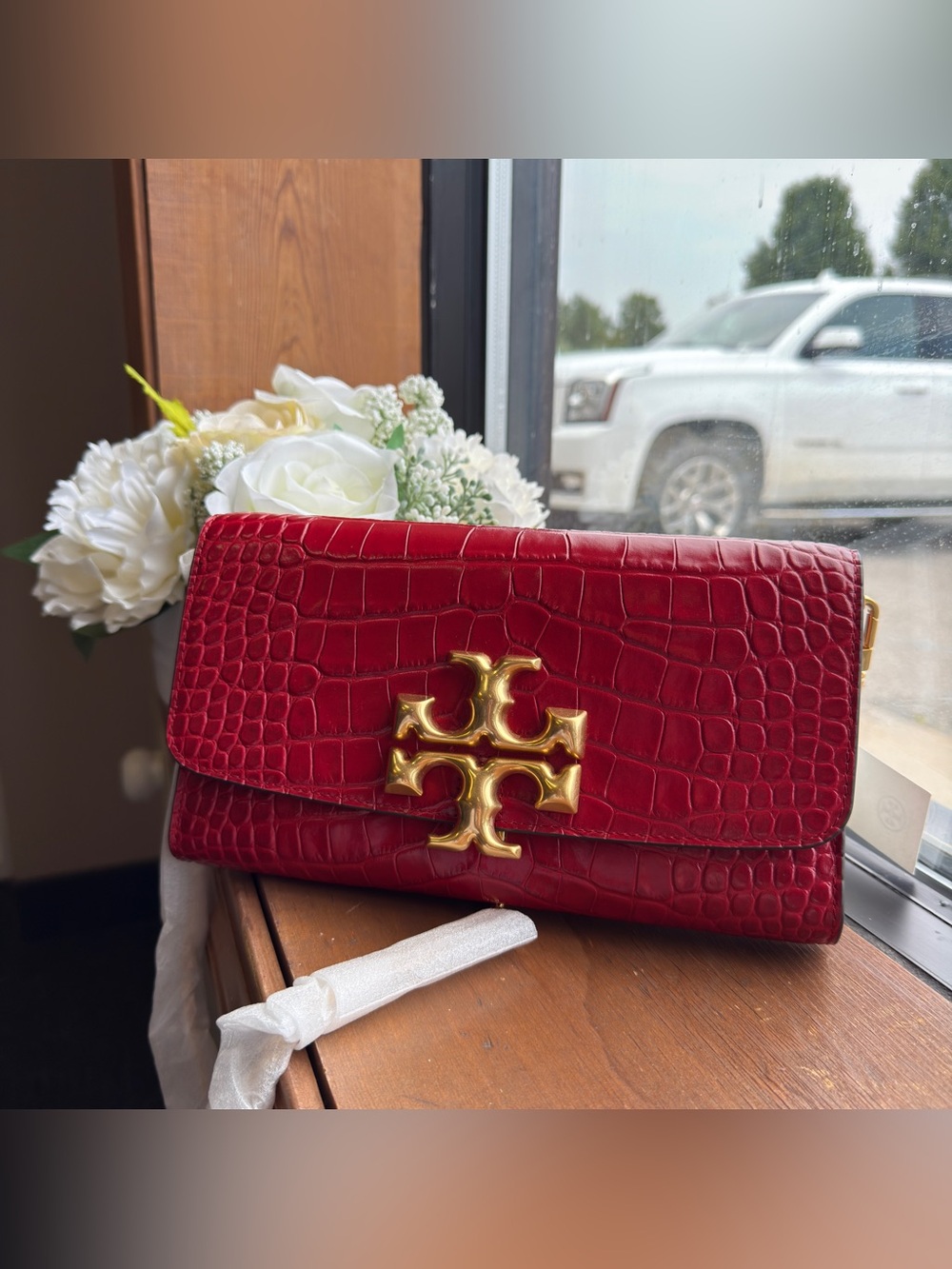 Tory Burch 77037 ELEANOR EMBOSSED CLUTCH